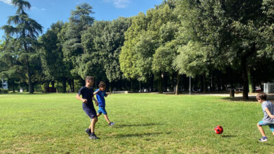 Calcio nel parco